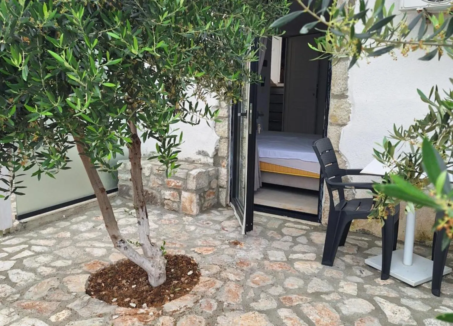 Vila D Boutique Hotel Qeparo