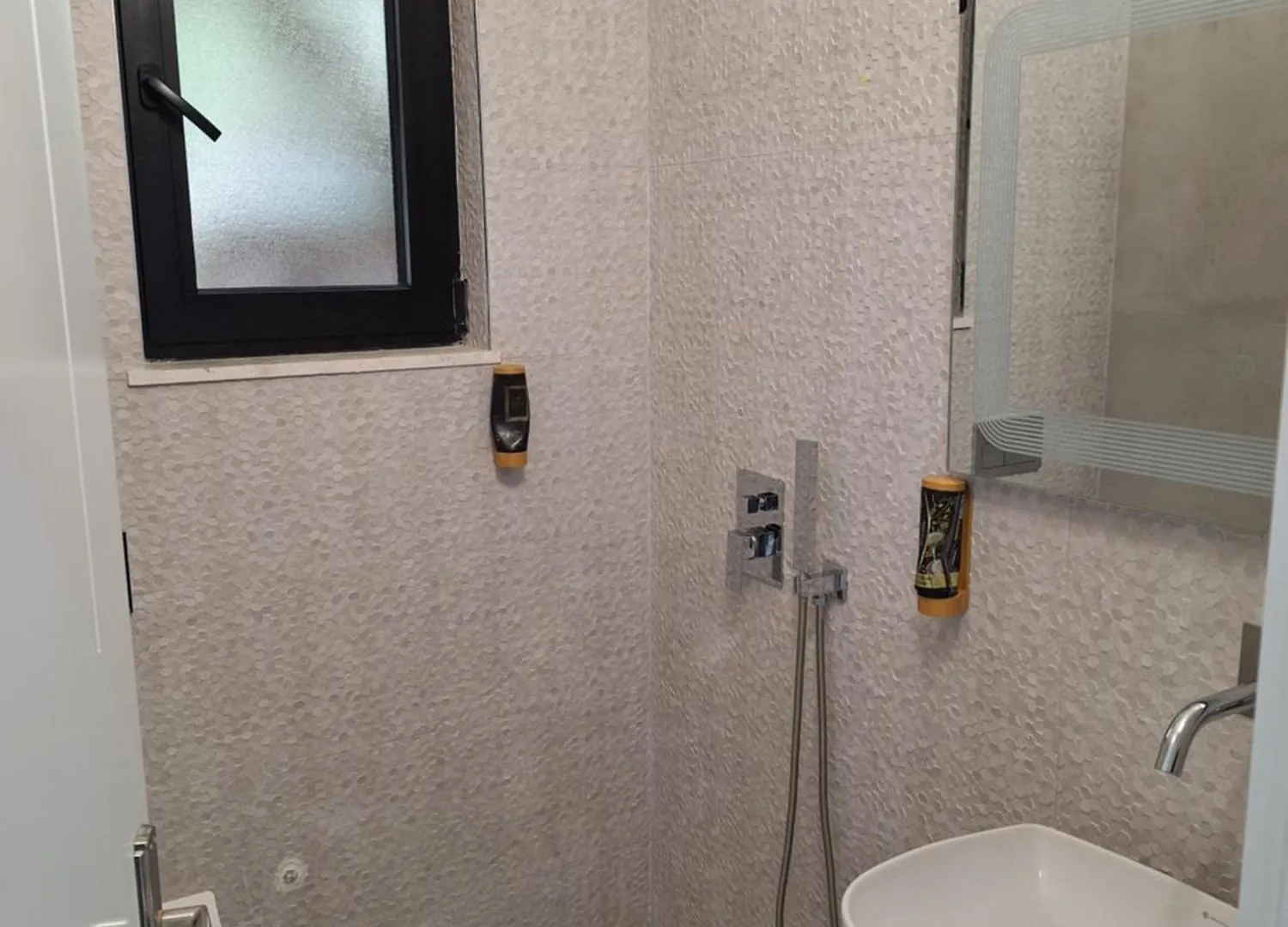 Vila D Boutique Hotel Qeparo
